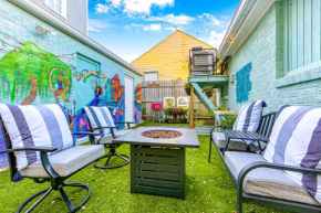 Mardi Gras Patio 2BR 8mins to Canal St